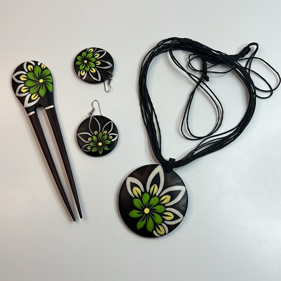 Wood Earrings Necklace Hair Comb Set - Picture 4 of 16